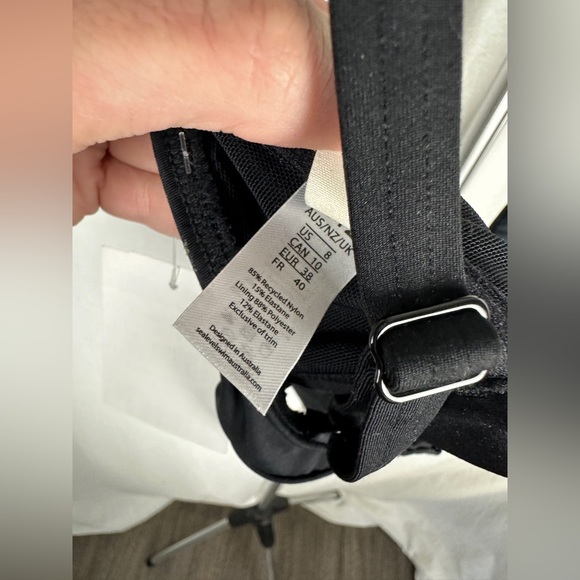 Sea Levels Swim Black Square Neck Bralette Bikini Top Size 8 (Medium) NWT - Picture 11 of 13